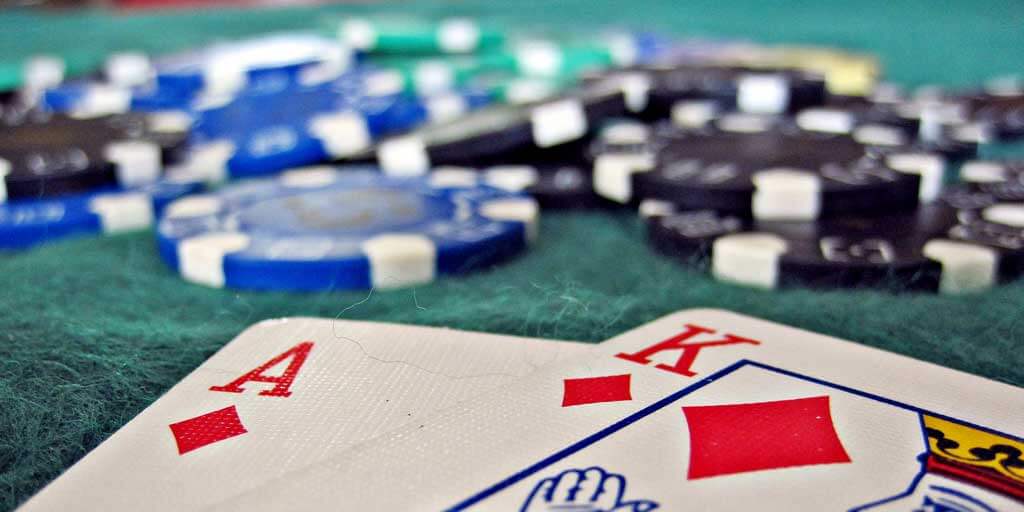 Nonostante nel nostro paese, ogni forma di gioco d'azzardo sia categoricamente vietata ai minori di 18 anni come ripetono tutti gli spot in TV o i testi sui siti Internet