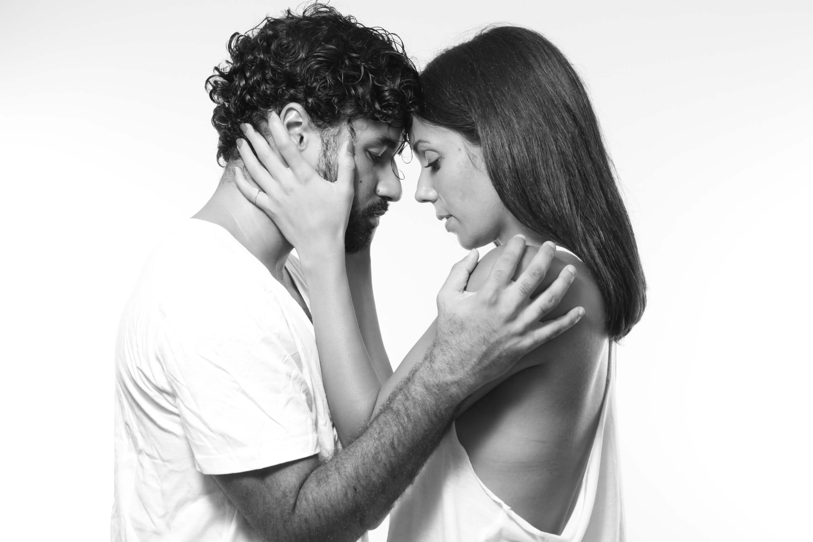 Dal 26 gennaio al 4 febbraio approda sul palcoscenico dello Spazio Diamante, Incendies, toccante spettacolo tratto dal testo del drammaturgo libanese Wajdi Mouawad, tradotto, adattato e diretto da Massimiliano Vado.