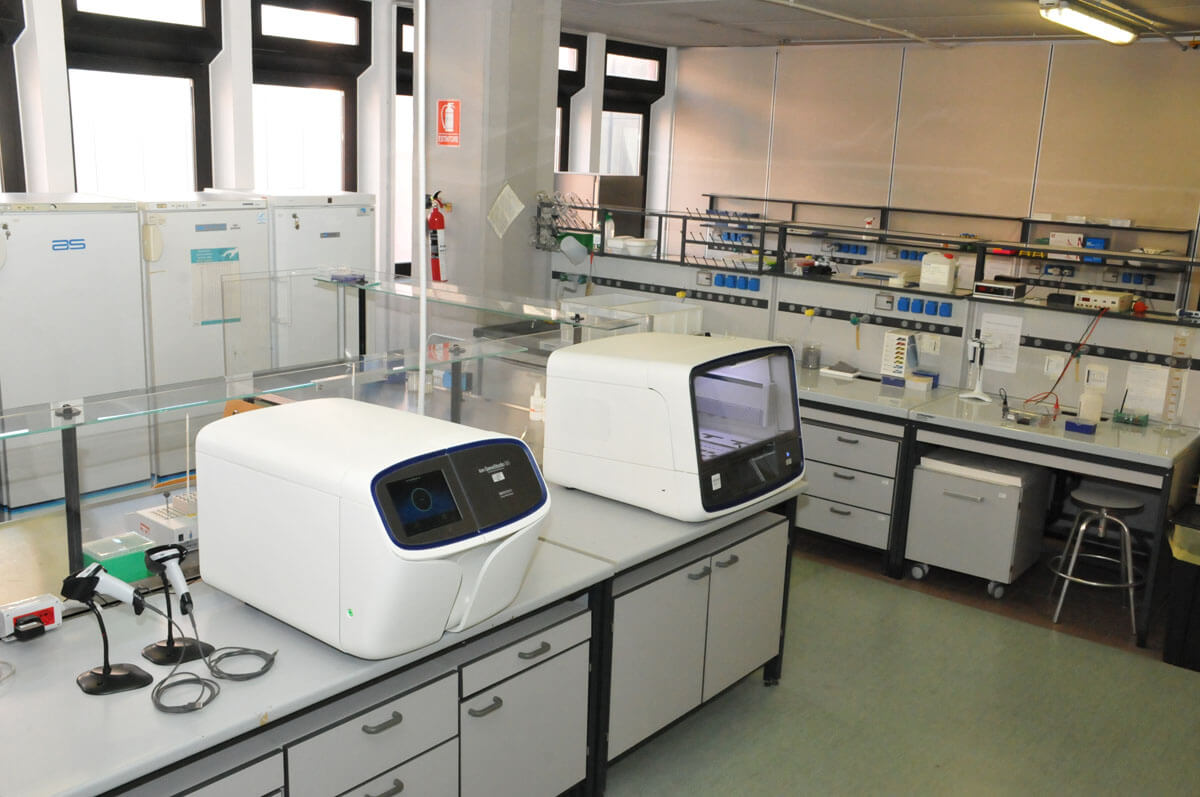 Questa mattina, sono stati inaugurati degli ambulatori e un macchinario per il centro regionale di alta specializzazione in genetica oncologica.