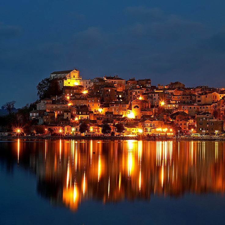 Un lago di eventi, a Bracciano,  per l’estate 2018 che mette a sistema le risorse locali e coinvolge le realtà territoriali dando vita ad un cartellone unico – da luglio fino a settembre – fatto di musica, arte e cultura, degustazioni e sport.
