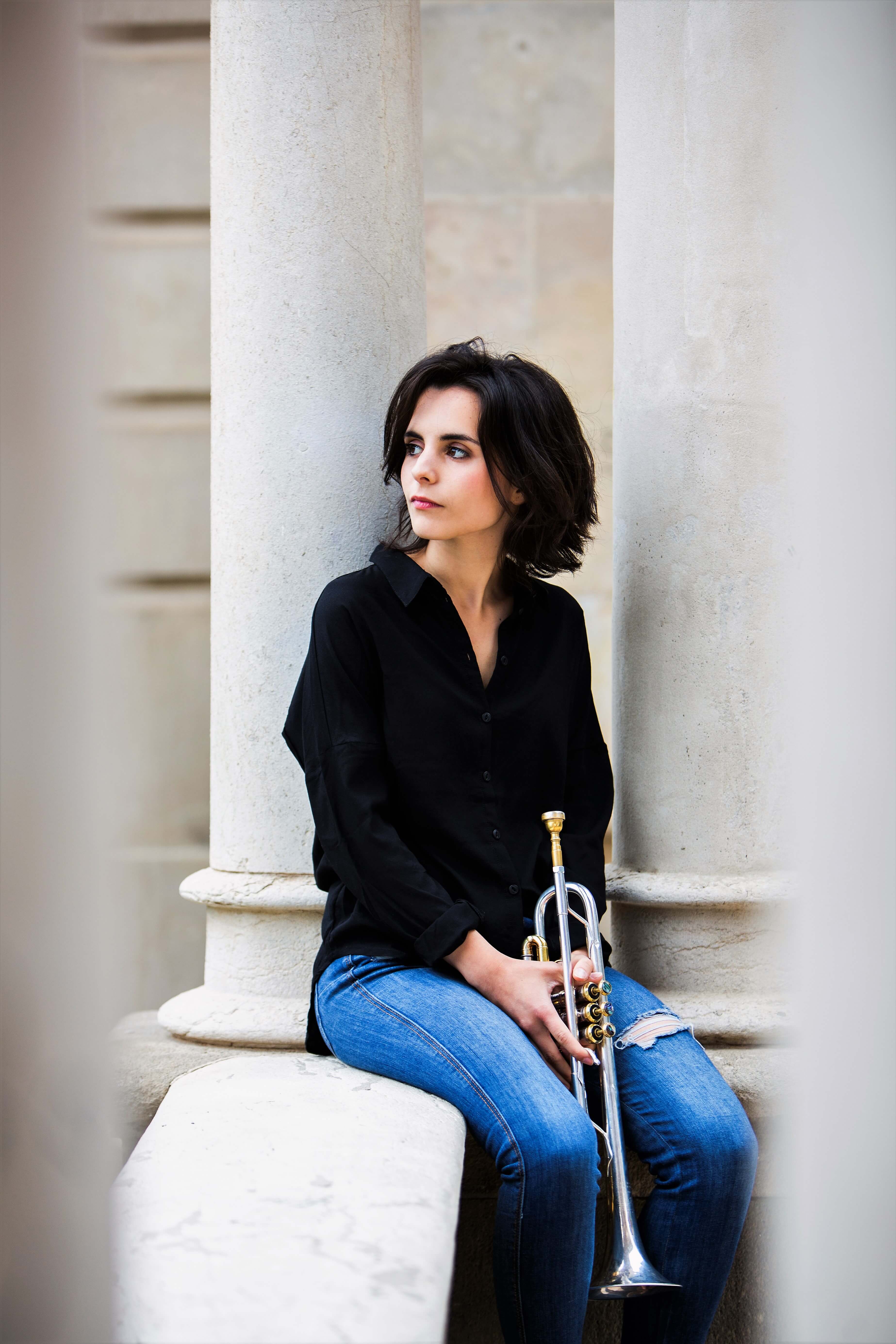 Mercoledì 11 luglio, alle ore 21, nella splendida cornice del giardino di Palazzo Venezia, per la rassegna Il Giardino Ritrovato, si terrà il concerto Andrea Motis Quintet.