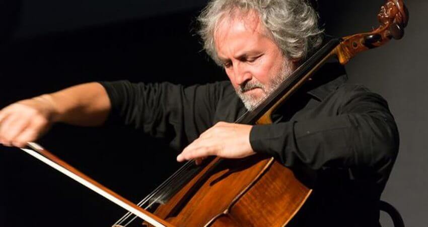 Domenica 16 settembre, alle 17.30, a San Ginesio, il primo appuntamento con I Suoni dei Borghi e il Maestro Mario Brunello in concerto.