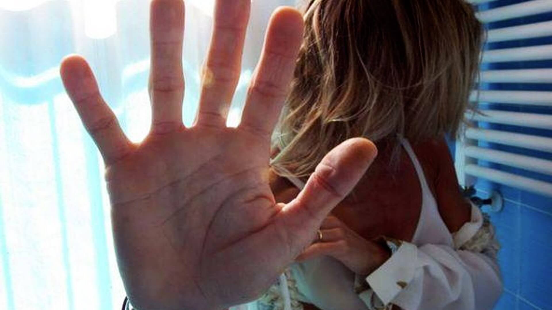 Giornata mondiale contro la violenza sulle donne: riflessioni, letture e video in Campidoglio. Raggi: “Abbiamo aperto 3 nuovi Centri Antiviolenza..."