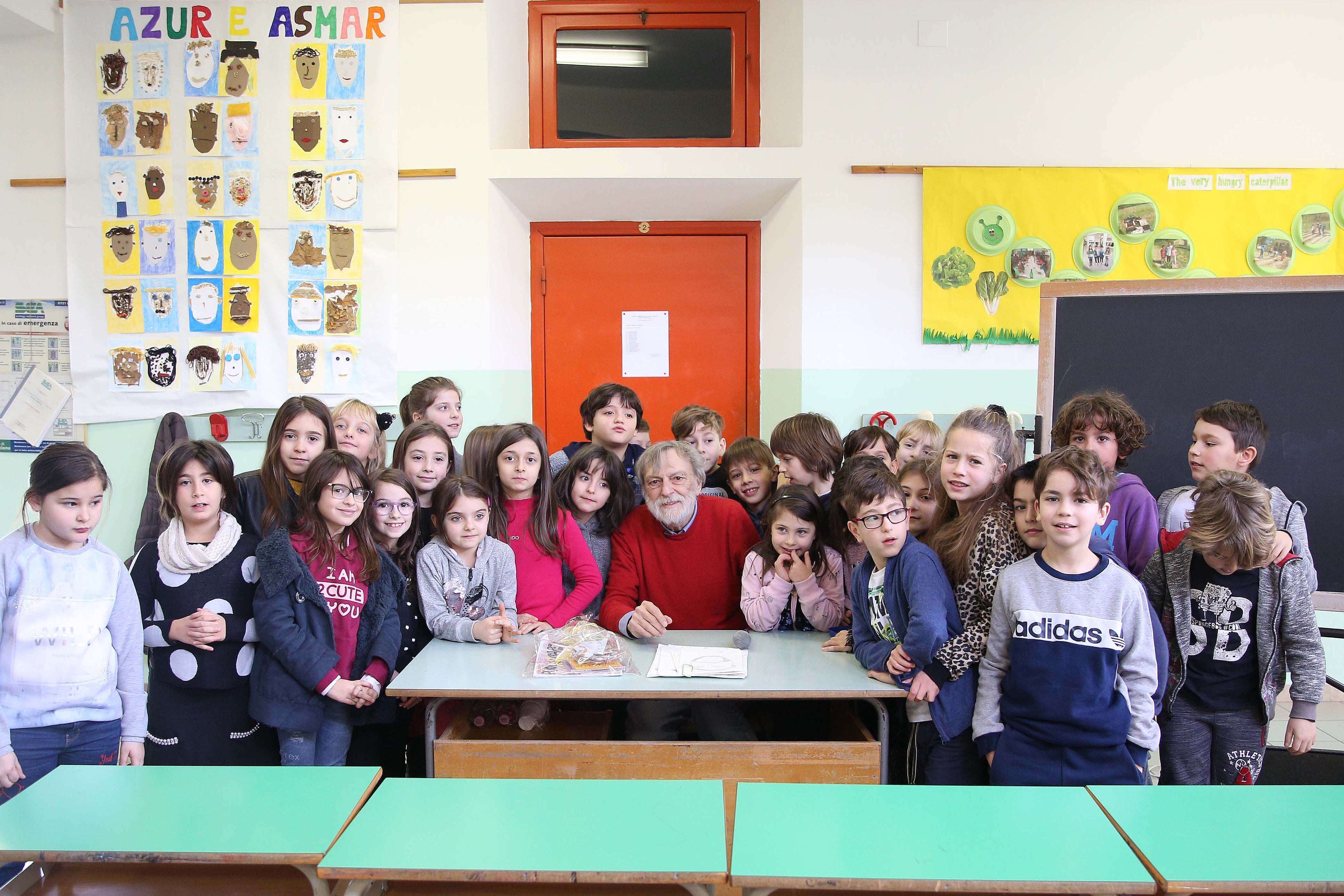 Lo scorso fine settimana Gino Strada, fondatore di Emergency, era ad Arcevia per ritirare il Premio Pettirosso, novità di Animavì Festival.