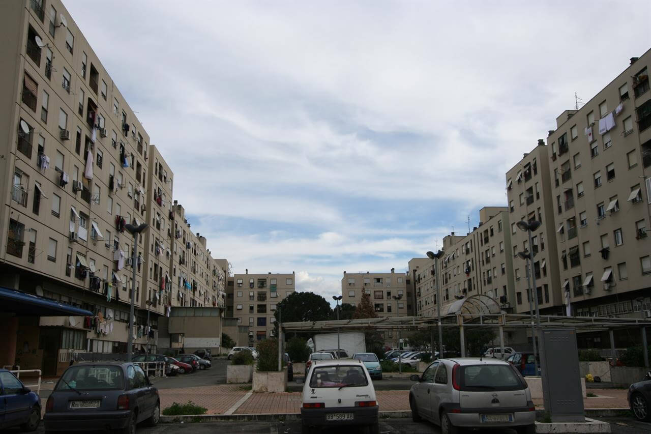 Tor Bella Monaca, scoperti dalla Polizia Locale altri 10 alloggi occupati. Raggi: “Ripristino della legalità, diritto alla casa e riqualificazione...”