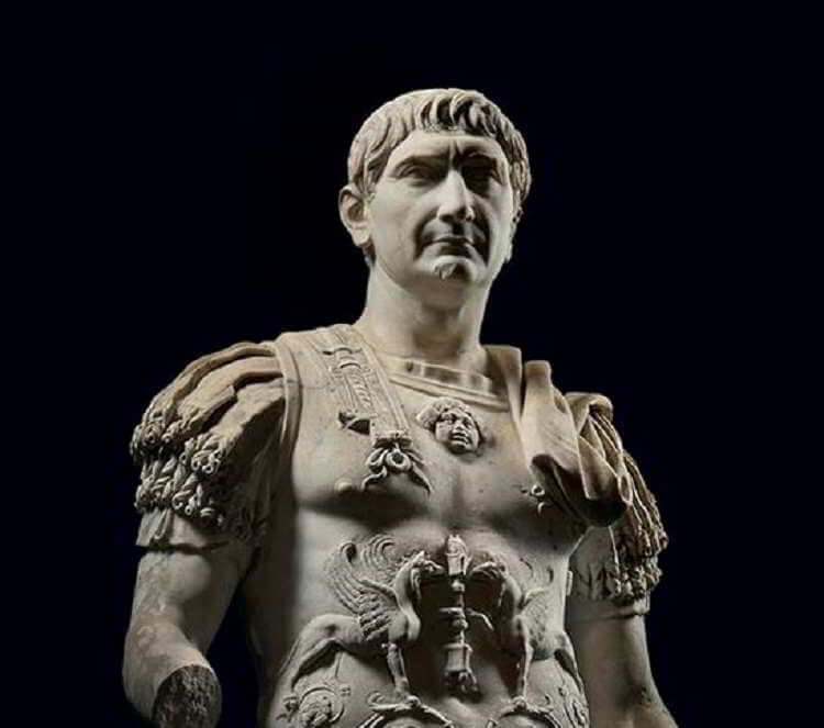 Su Marco Ulpio Traiano, uno dei più grandi imperatori della storia di Roma, non abbiamo moltissime fonti: nasce molto probabilmente il 18 settembre del 56..