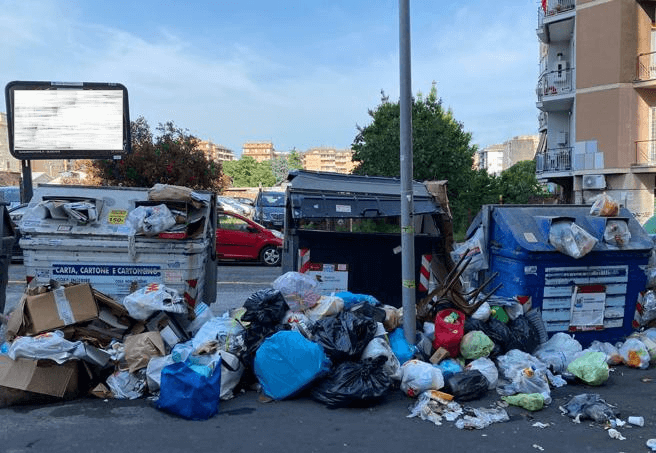 Roma2021: Lega, sui rifiuti Zingaretti fa il marziano ma in otto anni di nulla ha condannato la città al degrado.