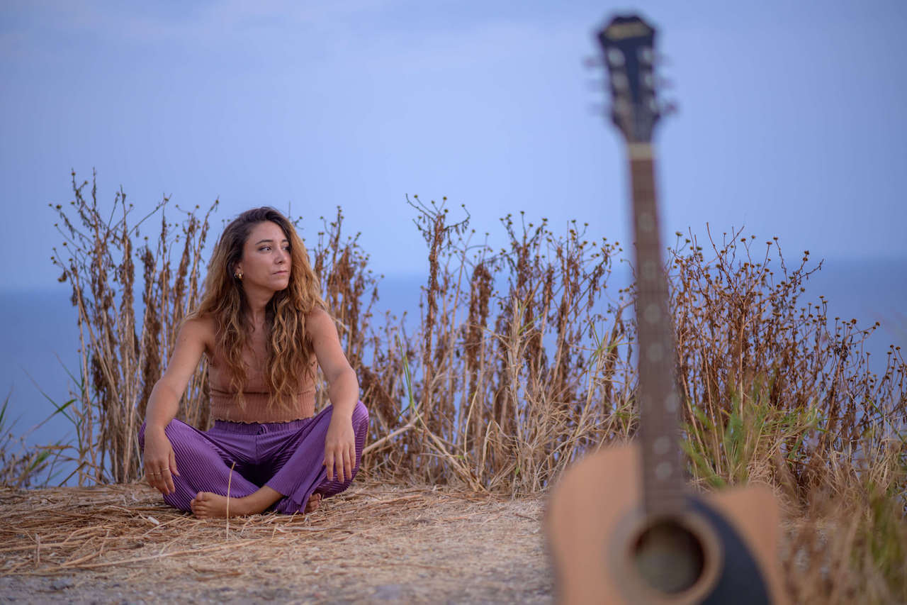 Dal 1° ottobre è disponibile in rotazione radiofonica e su tutte le piattaforme di streaming Un Po' (BIT Records), nuovo singolo di Gioia