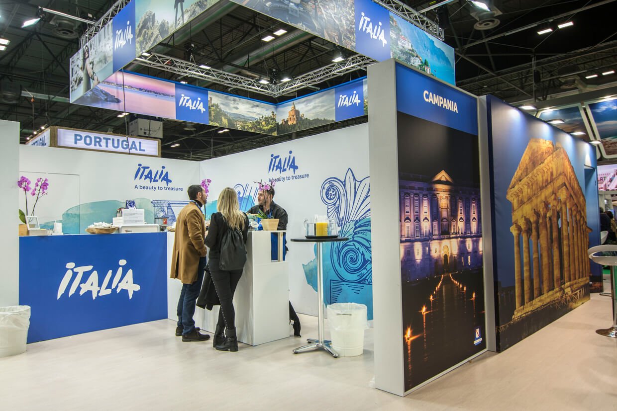 Al Ttg Rimini 2021 intervengono il direttore generale del Ministero del Turismo Francesco Paolo Schiavo il presidente Enit Giorgio Palmucci ...