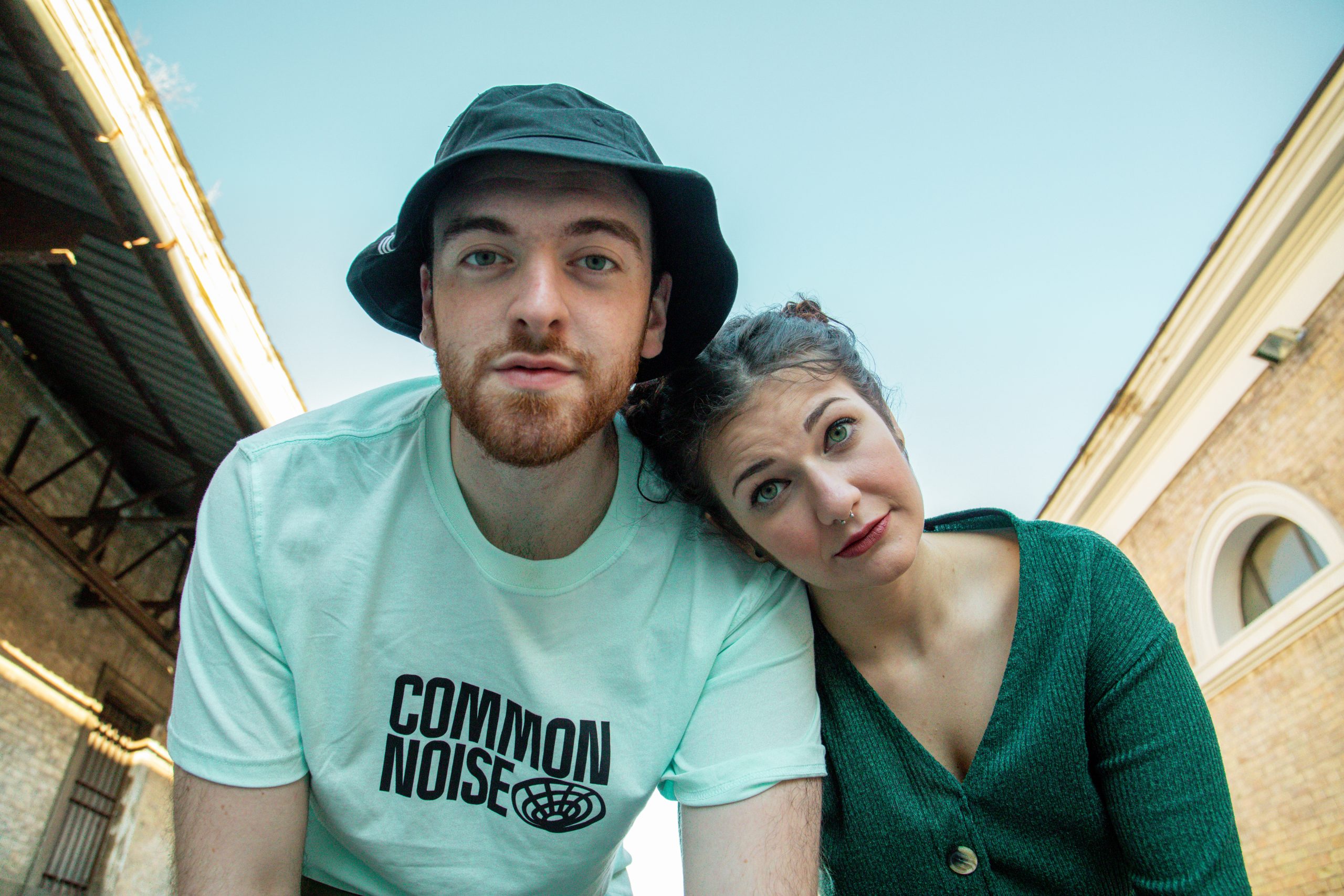 Da venerdì 26 novembre sarà disponibile in rotazione radiofonica Sollievo (Cantieri Sonori), il nuovo singolo di Ben Cavendish ft. Ashes.