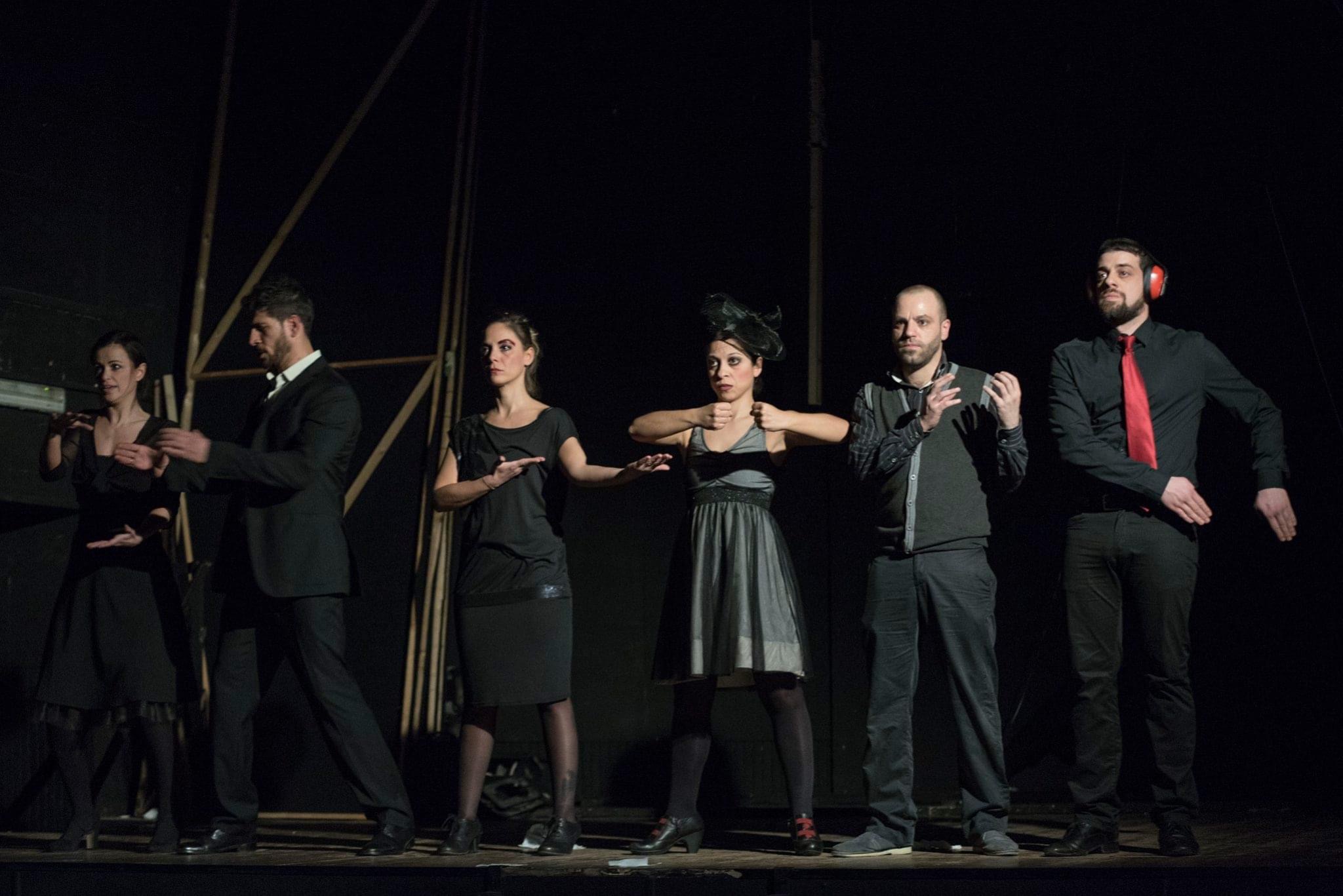 Lo spettacolo evento per il centenario della prima messa in scena nel 1921 Hangar Duchamp. Dal 16 al 21 novembre al Teatro Trastevere Il cuore a gas di Tristan Tzara.