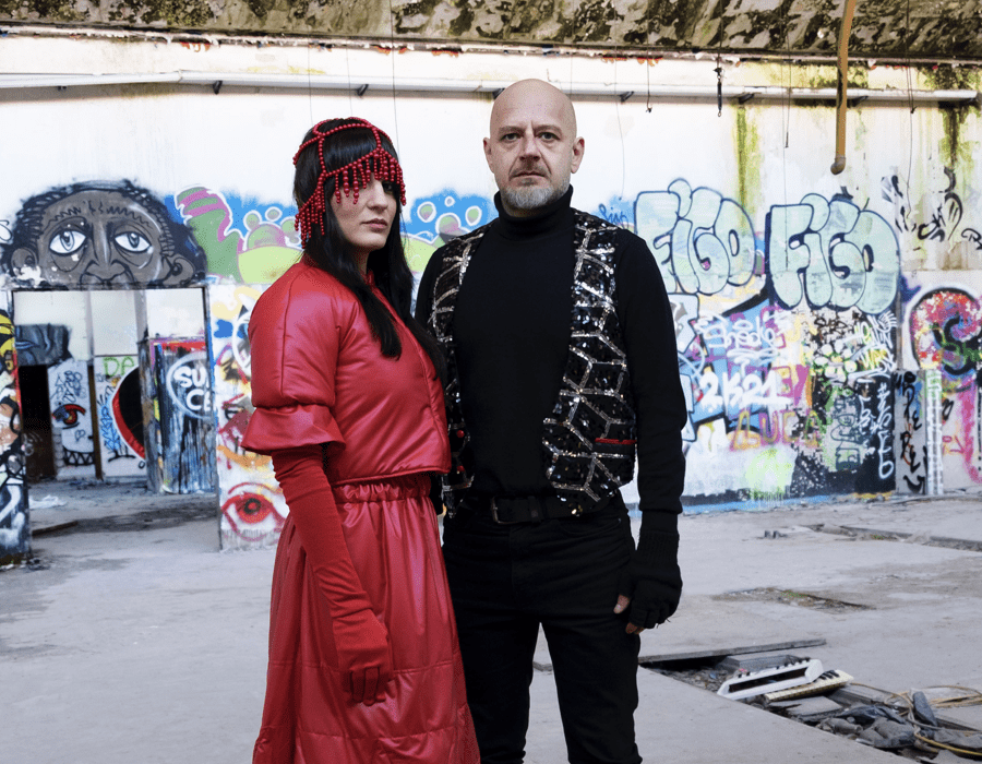 Esce venerdì 7 gennaio Turtulleshë il nuovo e terzo singolo del folle progetto formato da Kole Laca e Beatrice Gjergji, Shkodra Elektronike.