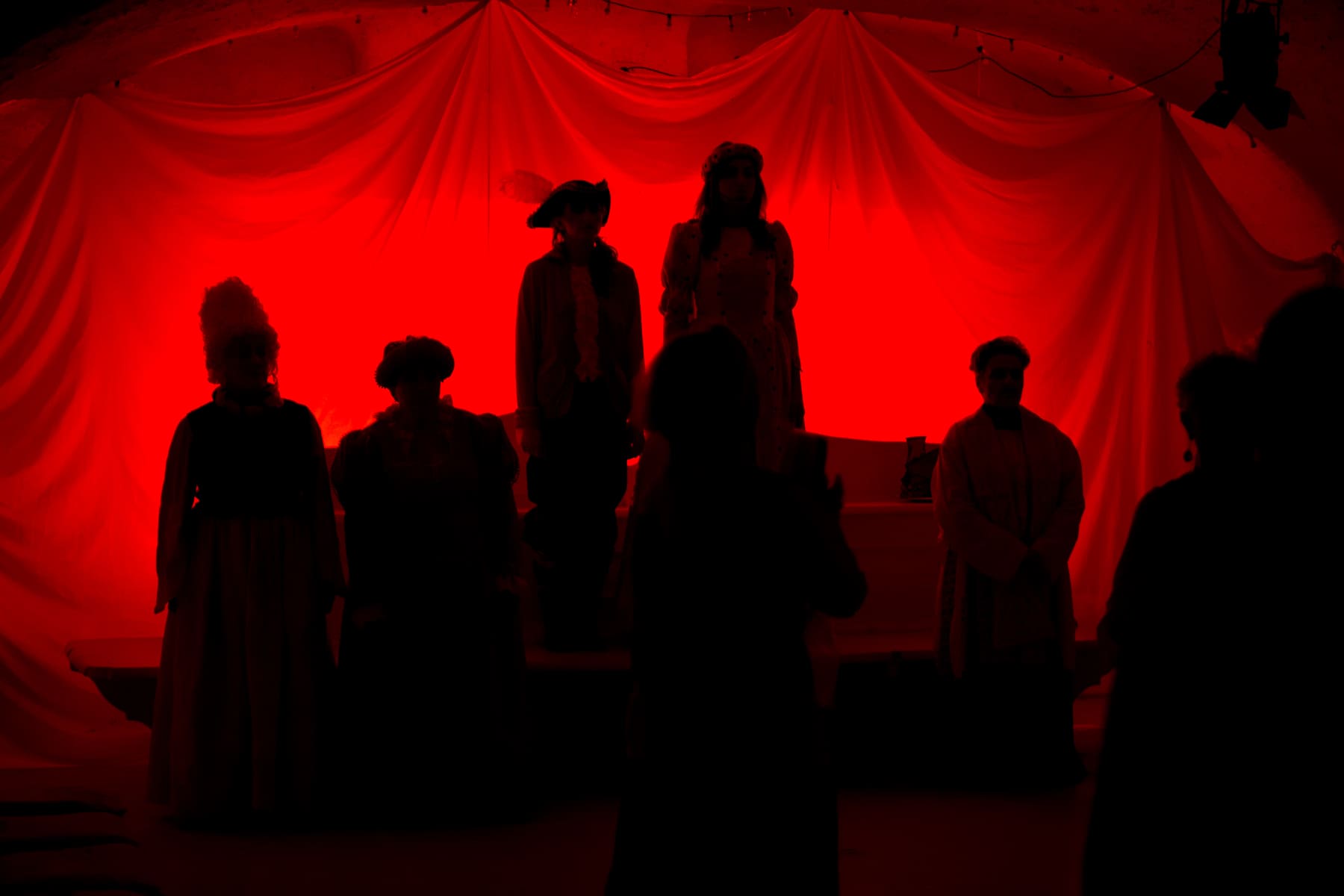 Va in scena il 27 e il 28 aprile al Teatro Lo Spazio, Lo cunto de' la scortecata di Vincenzo Longobardi, antica favola in cartone animato, ispirata a Giambattista Basile.