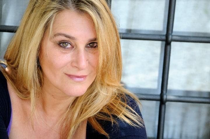 Patrizia Bernardini legge Carmilla. Riduzione di Franca De Angelis, sonorizzazioni e musiche di Massimiliano Pace. Racconti intorno al fuoco. Notti da brivido.Tre notti di storie di paura.